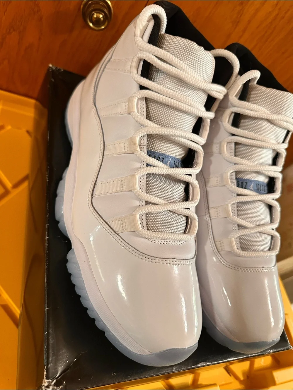 Air Jordan 11  Retro 